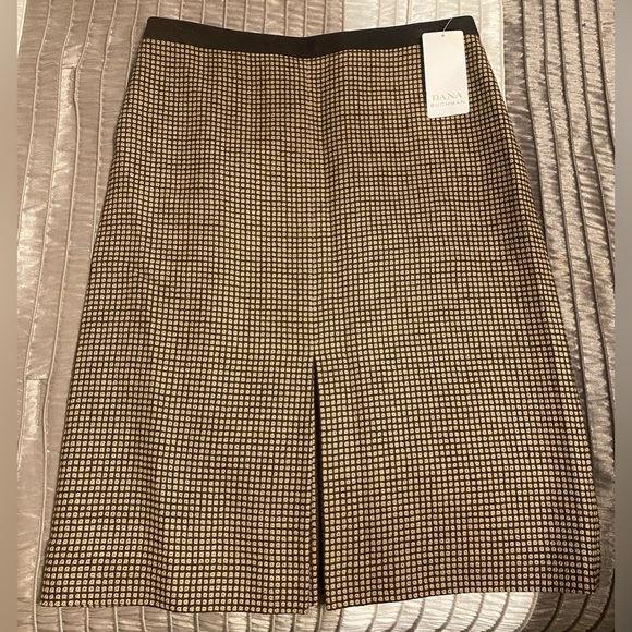 Dana Buchman Dresses & Skirts - NEW - Dana Buchman Midi Camel/Coffee Wool Skirt with Suede Waist trim detail.
